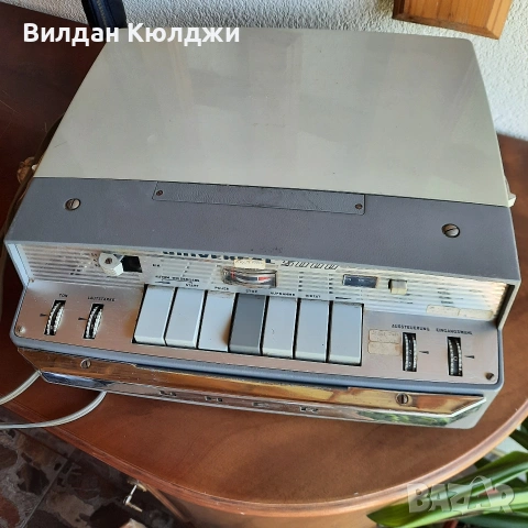 Винтидж немски ролков мягнетофон от 60-те г. на миналия век. , снимка 2 - Антикварни и старинни предмети - 54132322