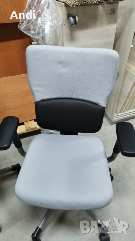 Офис столове Steelcase сиво и черно дамаска, снимка 7 - Столове за офис - 54356720