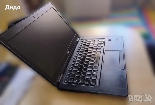 Лаптоп Dell Latitude E7250 + зарядно устройство , снимка 3 - Лаптопи за дома - 55569357