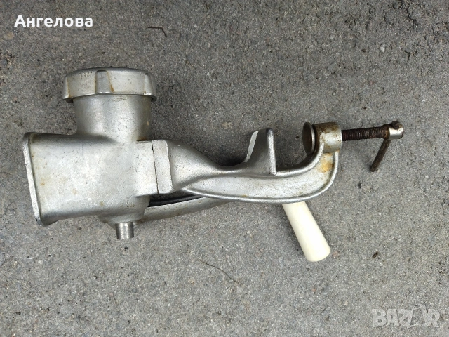 Машинка за мелене на месо 