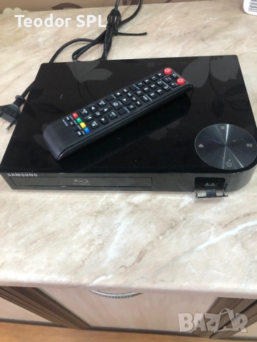 3D blue-ray dvd player , снимка 8 - Плейъри, домашно кино, прожектори - 54693537