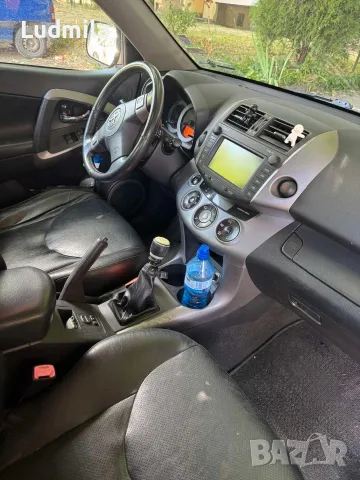 Автомобил Toyota Rav4, снимка 2 - Автомобили и джипове - 55619236