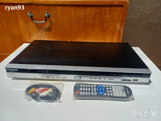 DVD HYUNDAI DV-7007SU, снимка 2 - Плейъри, домашно кино, прожектори - 55603885