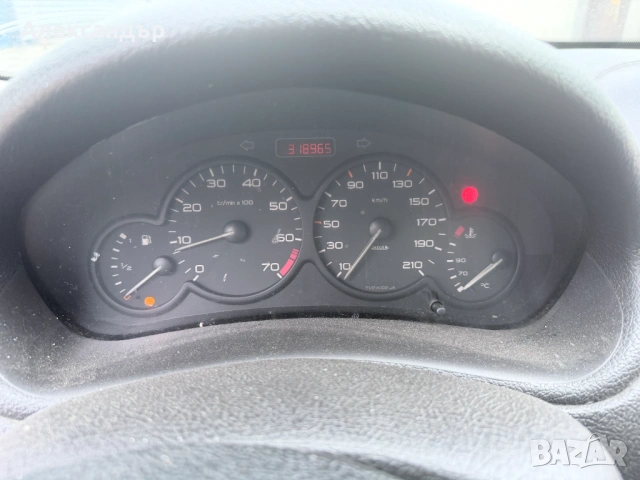 Peugeot 206 1.4i Газ/Бензин - 2000 г., 4 врати, снимка 14 - Автомобили и джипове - 54639709