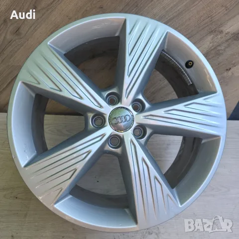 Оригинални Ауди Джанти 19 Q4 e-tron, снимка 6 - Гуми и джанти - 55417860