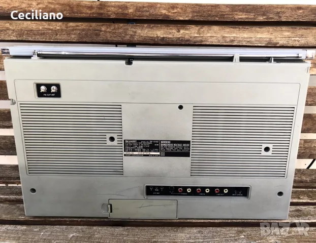 радиокасетофон Sharp GF-515Z (1979г.), снимка 5 - Радиокасетофони, транзистори - 55319340