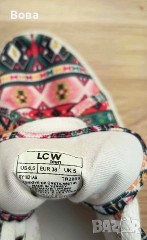 Спортни обувки LCW Teen, снимка 4 - Кецове - 54978912