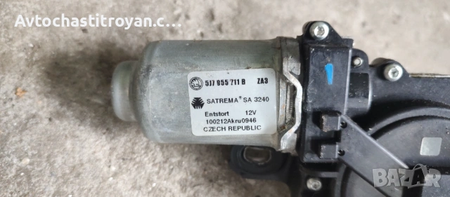 Моторче задна чистачка Skoda Superb 2, Yeti - 5J7955711B, снимка 3 - Части - 54916845