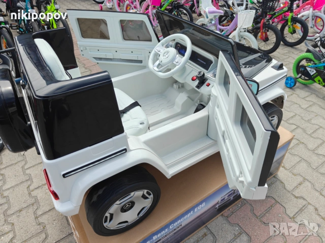 MERCEDES Акумулаторен джип EQG бял, снимка 2 - Детски велосипеди, триколки и коли - 54645996