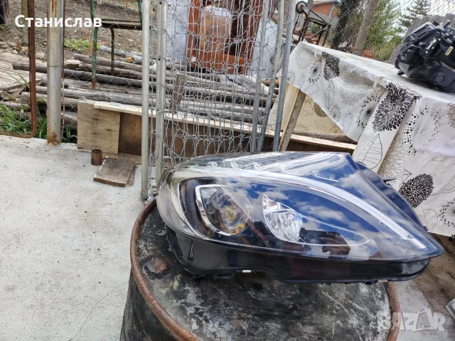 Десен фар Right Headlight Mercedes C-Class W205 / Мерцедес Ц LED OM A2059062604 - За ремонт