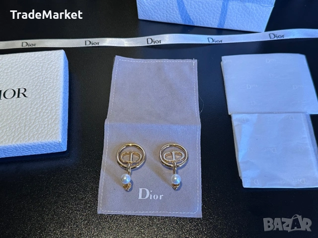 Нови Дамски Обеци Christian Dior 30 Montaigne CD Logo Pearl Drop Earrings с плен комплект аксесоари, снимка 2 - Обеци - 54279507