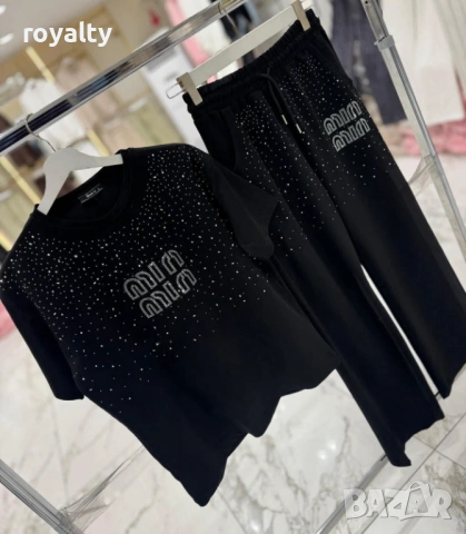 Miu Miu Нови Дамски Комплекти Различни Цветове Миу Миу , снимка 2 - Спортни екипи - 54121127