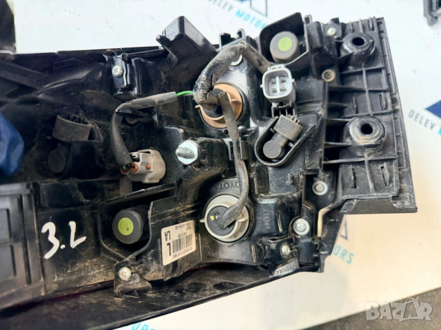 81560-F4120 ляв стоп външен от Toyota C-HR 2.0 l-VVTi Hybrid двигател M20AFXS 150 кс., 17000 km, снимка 6 - Части - 54677147