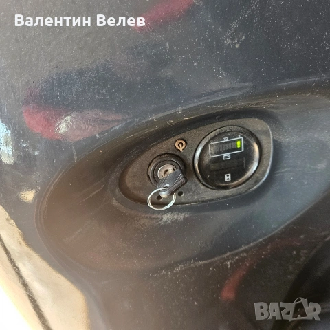 Електрическа палетна количка-стакер LINDE L14, снимка 12 - Други машини и части - 53972379