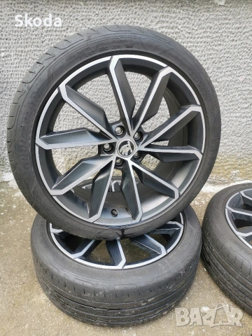 Skoda scala 5x100 18 , снимка 2 - Гуми и джанти - 54405448