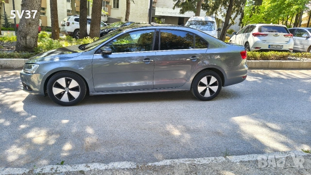 vw jetta 1.6 tdi bluemotion ръчка, снимка 7 - Автомобили и джипове - 54383270