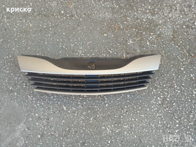 решетка рено лагуна