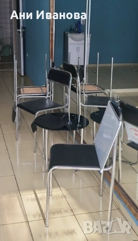 Посетителски стол 2бр и стъклена маса  88.01 лв. / 45 €