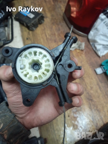 Мотор за преден ляв прозорец за Mazda CX-7 (2011) GJ6A5958X, снимка 8 - Части - 54556257