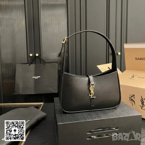 Saint Laurent Le 5 À 7 Hobo Bag – Black