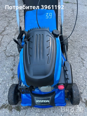 39 Самоходна моторна косачка Hyndai 4.5 hp, снимка 2 - Градинска техника - 55269349