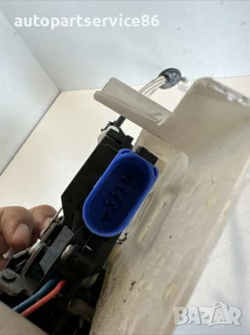 Механизъм за заключване за предна лява врата за Volkswagen Touareg (08-2010) , снимка 2 - Части - 54164412