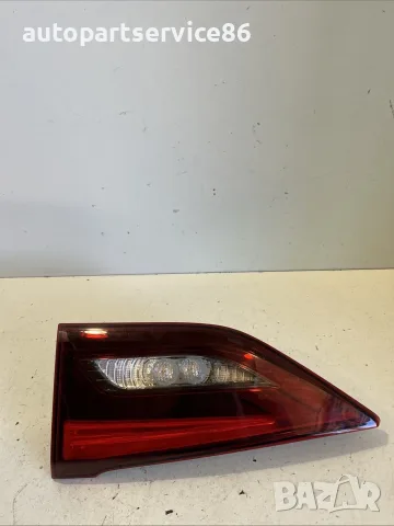 Вътрешен десен заден стоп за Toyota Avensis 1.6 D4D (2016) 81580-05170 OEM