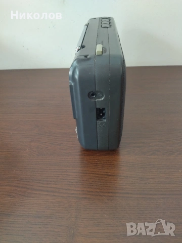 Продавам радио Sony ICF-990L, снимка 4 - Радиокасетофони, транзистори - 55233404