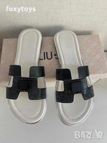 Liu Jo Чехли Sally 511, с мъниста, снимка 3 - Чехли - 55121132