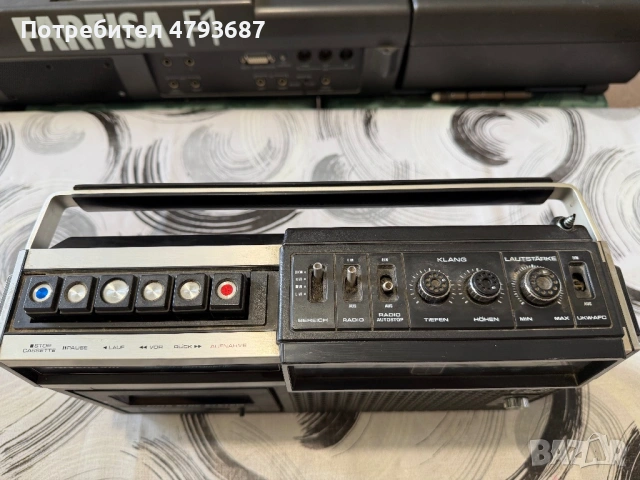 Касетофон Universum, снимка 4 - Радиокасетофони, транзистори - 54257935