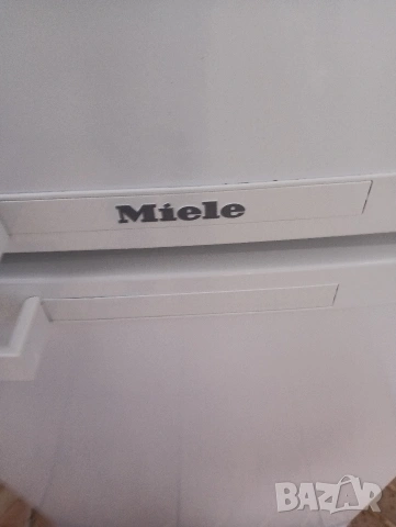 Комбиниран хладилник с фризер Миеле Miele с две години гаранция!, снимка 4 - Хладилници - 54232833
