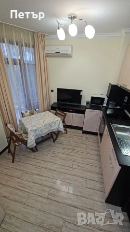 Продавам уютно студио в Св.Влас