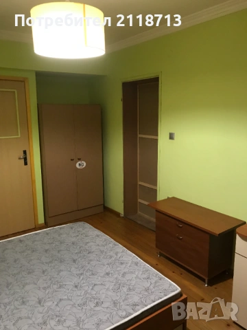 Давам обзаведена стая под наем.