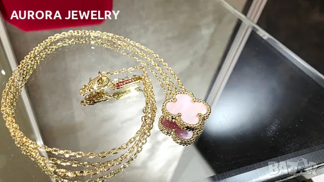 Van Cleef & Arpels VCA Gold Pink Opal Vintage Alhambra Clover Дамско Колие