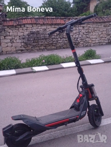 Продава се! Segway Ninebot Zt3 pro, снимка 8 - Друга електроника - 55172810