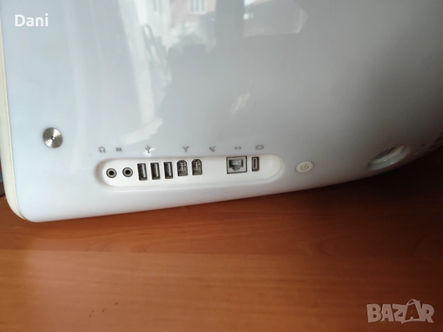 Apple eMac G4 в идеално състояние, снимка 6 - За дома - 54095725