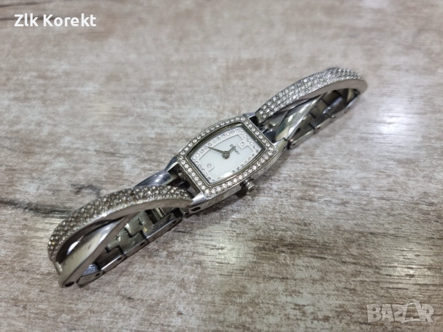 Дамски часовник DKNY , снимка 2 - Дамски - 55001228