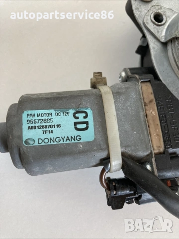 Механизъм за стъкло задна дясна врата за Vauxhall Antara 2.0 Cdti (2010) 96672885, снимка 2 - Части - 55011471