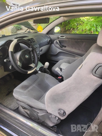 Alfa Romeo GT 1,8 16 V, снимка 7 - Автомобили и джипове - 54738702