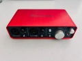 Focusrite Scarlett 2i2 (1st Gen) USB Audio Interface, снимка 2