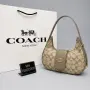 COACH 🤍 Дамски Чанти , снимка 2