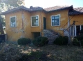 Двуетажна къща с фотоволтаици, снимка 1