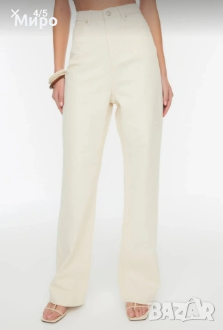 Дамски бели дънки Trendyol - 38 размер, снимка 4 - Дънки - 54172447