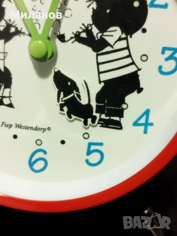 Стар анимиран будилник, настолен часовник, снимка 2 - Антикварни и старинни предмети - 54212880