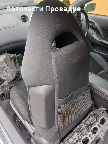 Toyota Celica 1.8 i, 2001 г на части, снимка 9 - Автомобили и джипове - 55357722