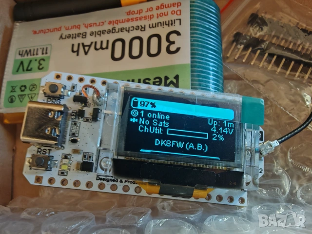 Heltec WiFi LoRa 32 V4 Meshtastic Node – ESP32 LoRa Dev Kit с OLED, антена и 3000mAh батерия, снимка 2 - Друга електроника - 54556806