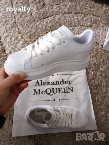 Alexander McQueen Нови Бели Дамски Маратонки с Кутия , снимка 5 - Маратонки - 54486354