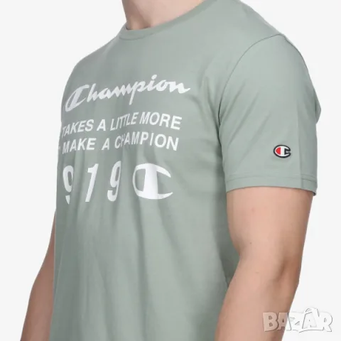 Чисто нова оригинална тениска CHAMPION /L размер.