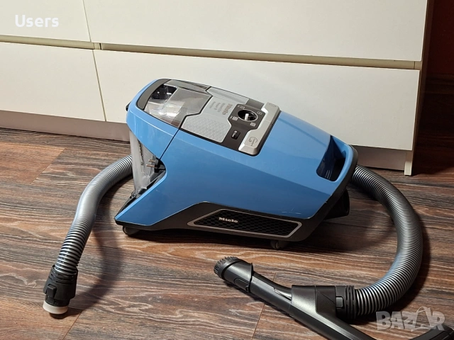 Прахосмукачка Miele Blizzard CX1 Parquet PowerLine - SKCF3