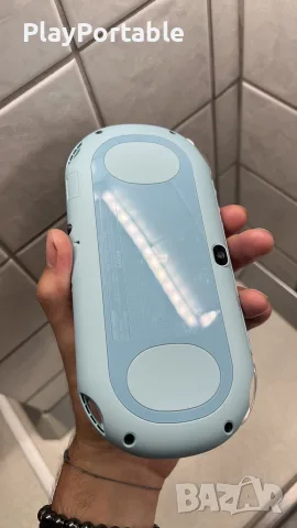 Modded PS Vita PCH-2000 Light Blue Complete in Box 128GB 150+ games, снимка 6 - PlayStation конзоли - 55545792